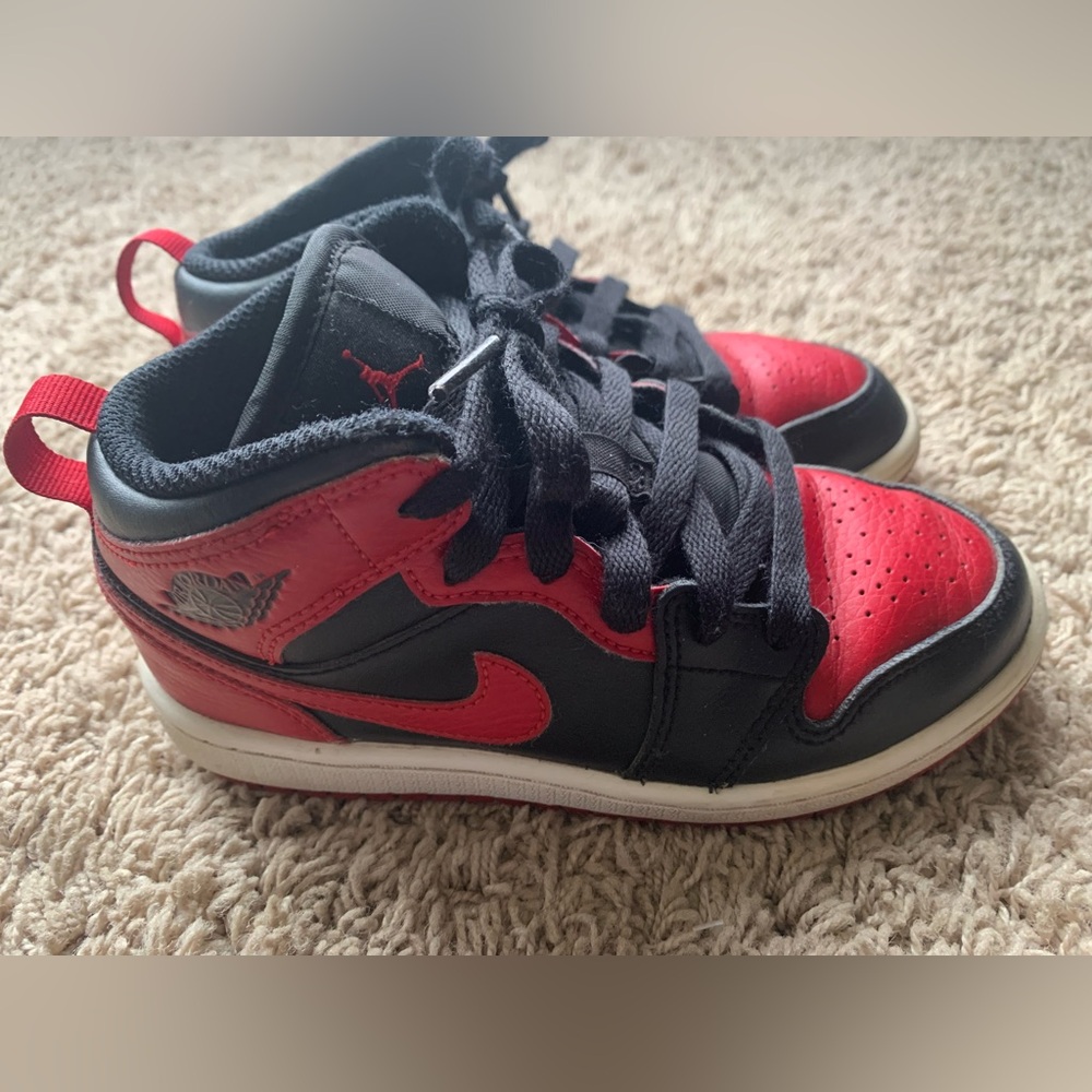 Boys Nike Jordan’s 13C